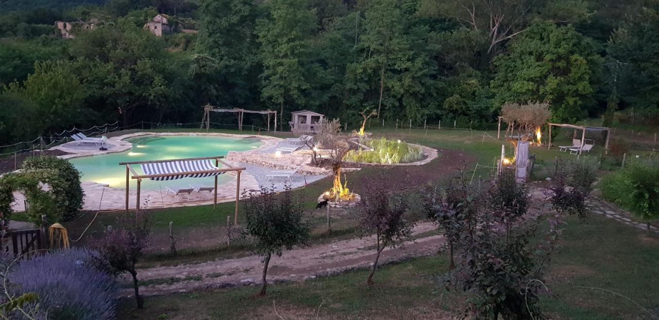 Hotel Podere Conti Filattiera Bagian luar foto