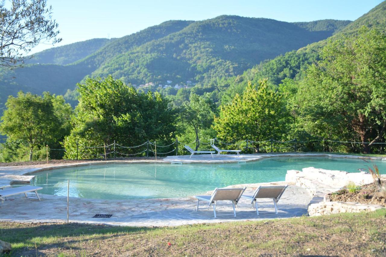 Hotel Podere Conti Filattiera Bagian luar foto