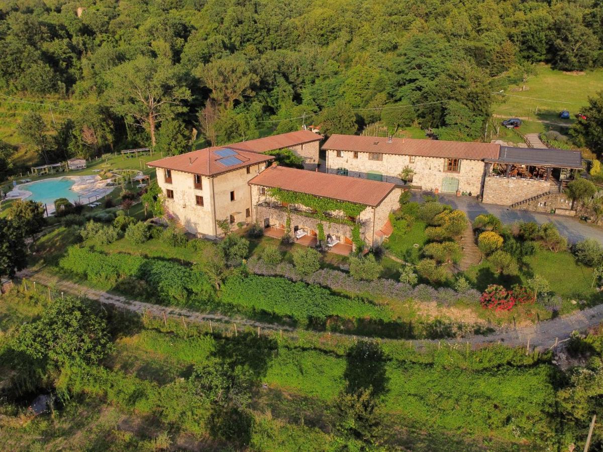 Hotel Podere Conti Filattiera Bagian luar foto