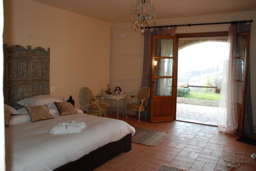 Hotel Podere Conti Filattiera Bagian luar foto